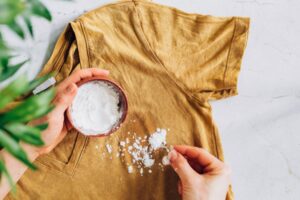 how to get oil stains out of clothes